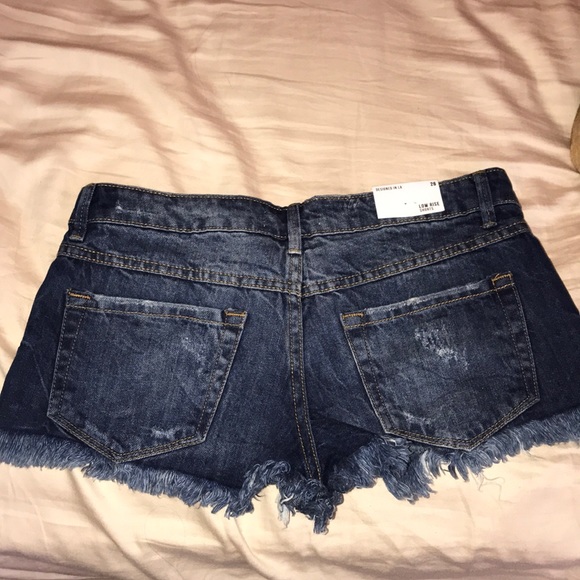 shorts - Picture 2 of 2